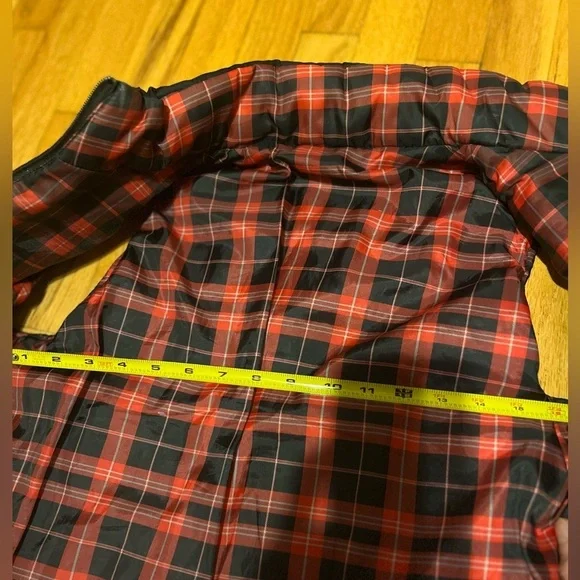 Women’s M Merona Puffer Vest - Reversible - Picture 11 of 13